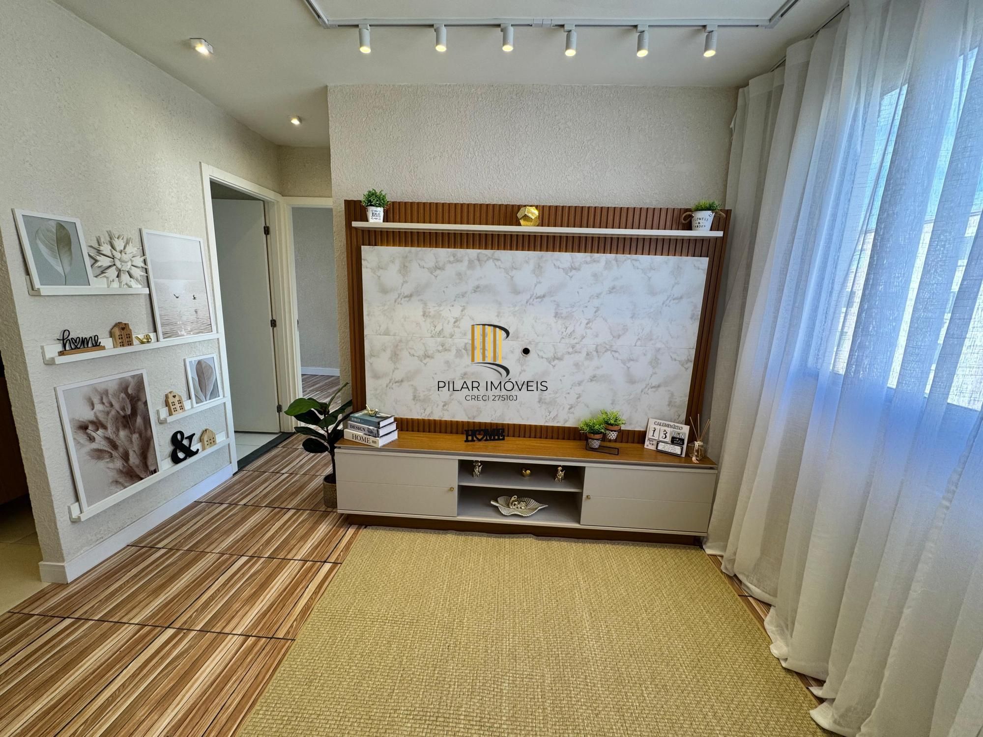 Apartamento Semimobiliado de 2 Quartos à Venda na Hípica, Porto Alegre, RS