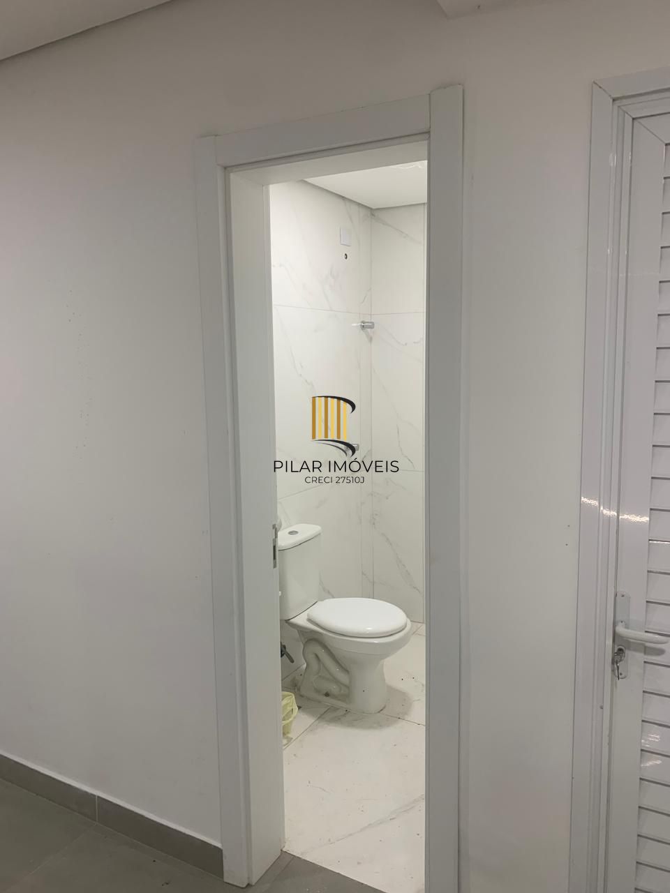 Casa com 3 dormitórios e suíte à Venda no Bairro Medianeira - Porto Alegre/RS