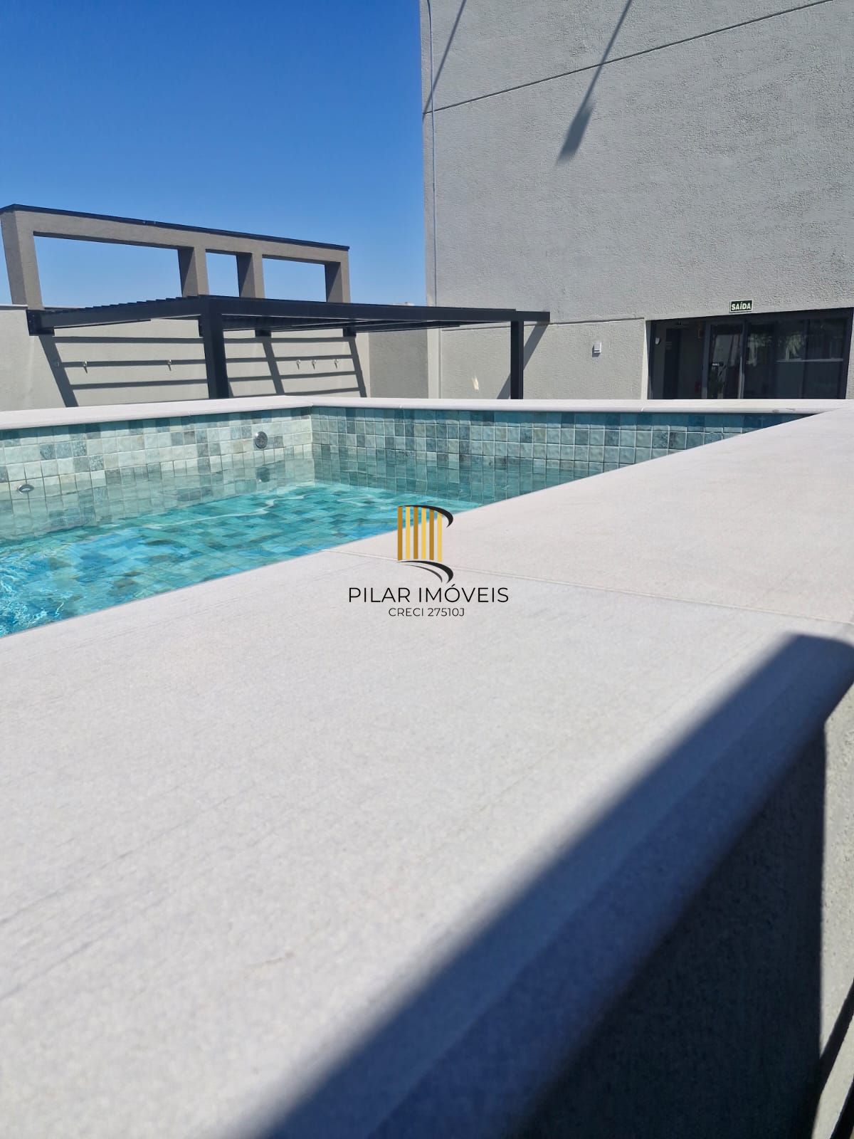 Apartamento 01 dormitório, 01 vaga no Bairro São João em Porto Alegre