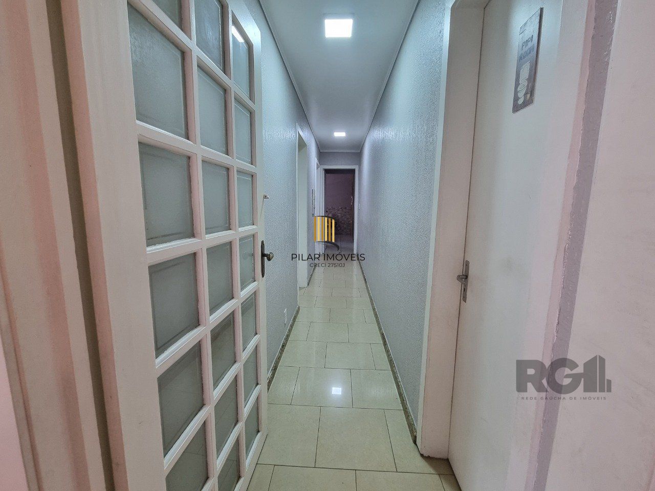 Casa 4 dormitórios, 4 vagas, espaço gourmet, piscina, jardim do salso Porto Alegre RS