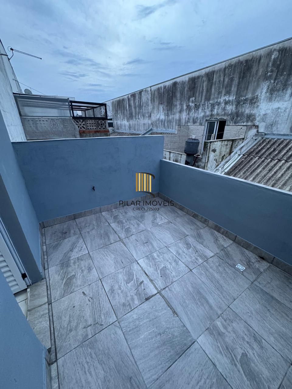 Casa na Hípica de 3 dormitórios e vaga