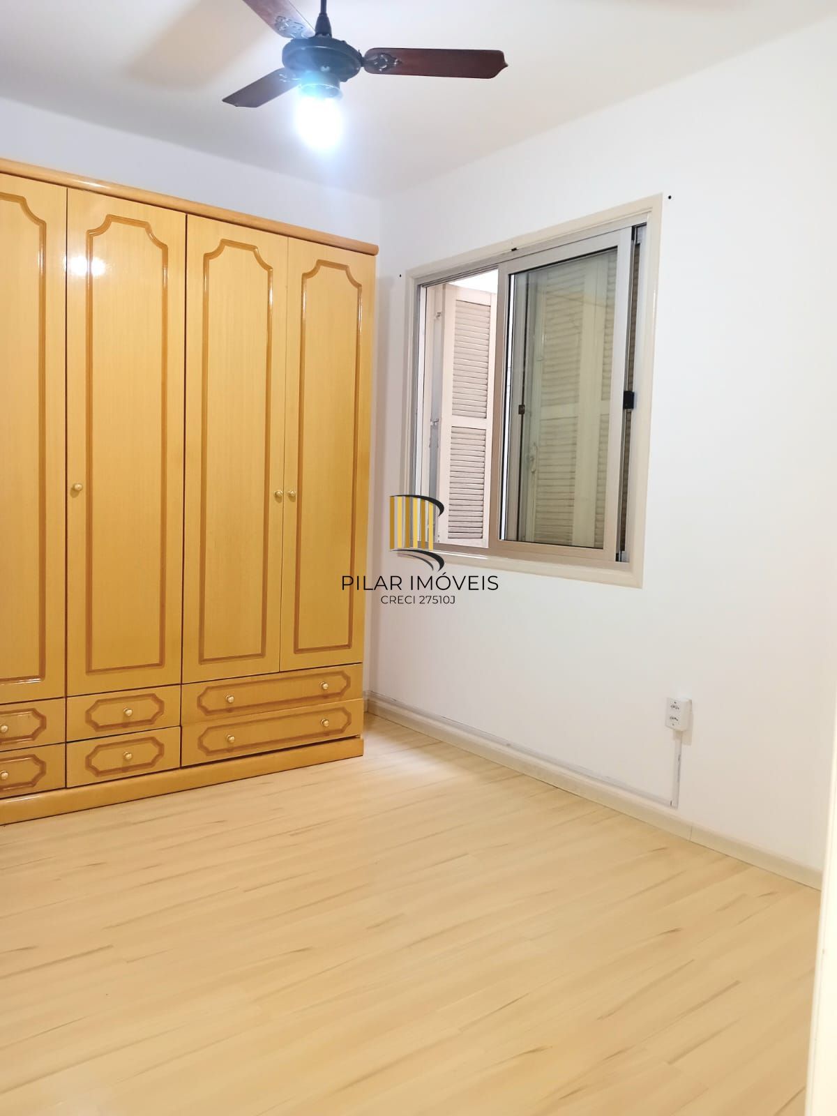 Apartamento 3 dormitórios, frente, sacada no bairro Santana - Porto Alegre - RS