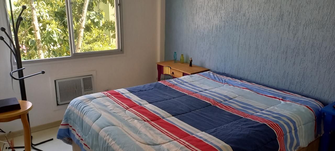 Apartamento de 2 dormitórios com vaga no bairro Vila Nova