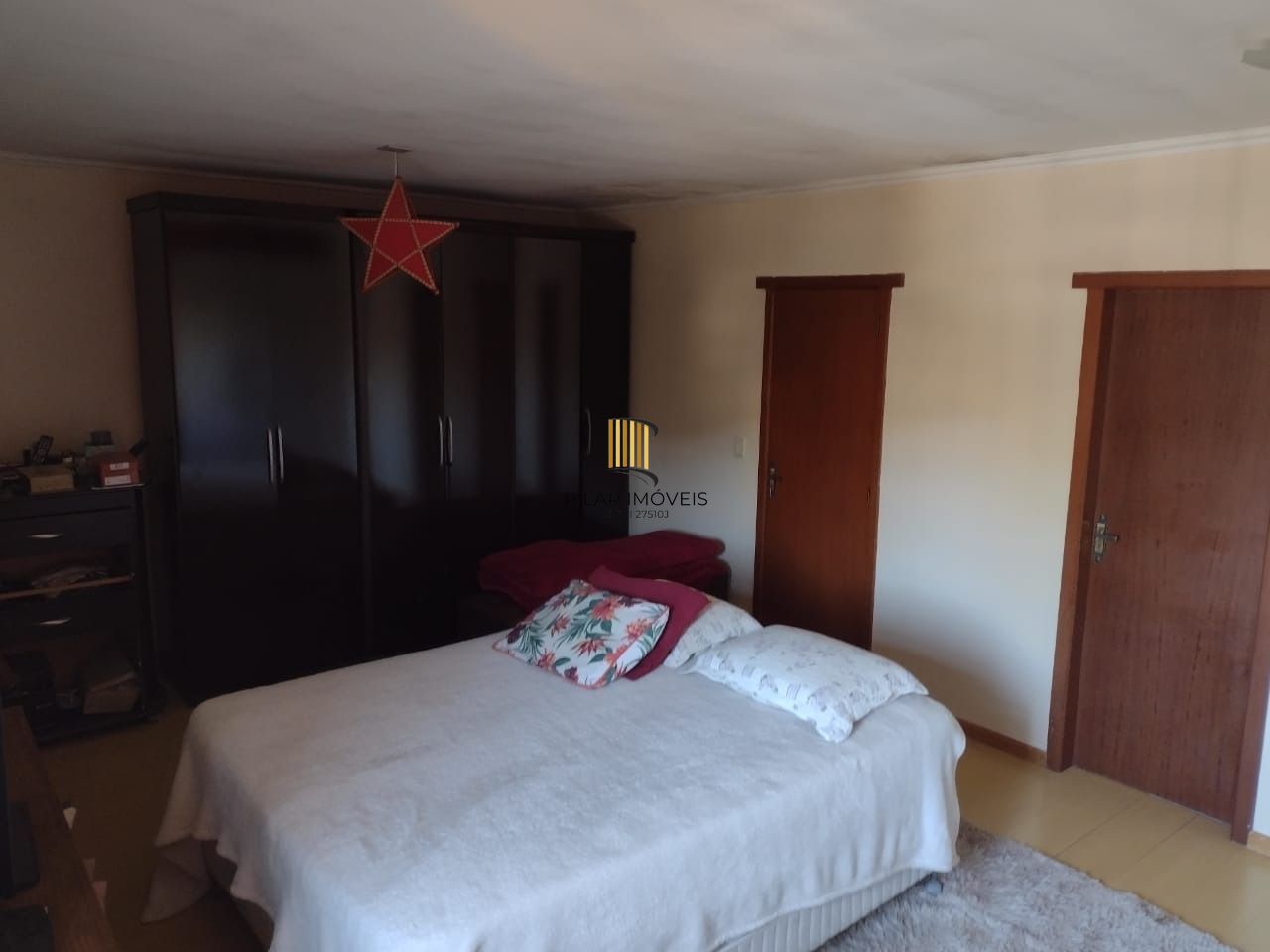Casa para Venda - 693.6m², 5 dormitórios, sendo 3 suites, 4 vagas - Hípica