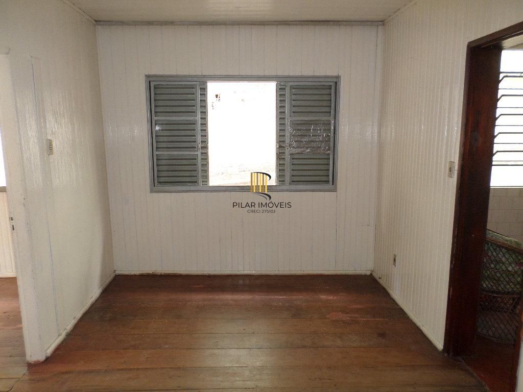 Casa de madeira o terreno 8,50 por 28