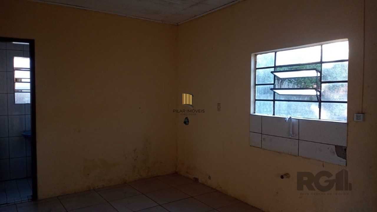 Casa à venda 2 dormitórios 3 vagas no Bairro Lami Porto Alegre RS