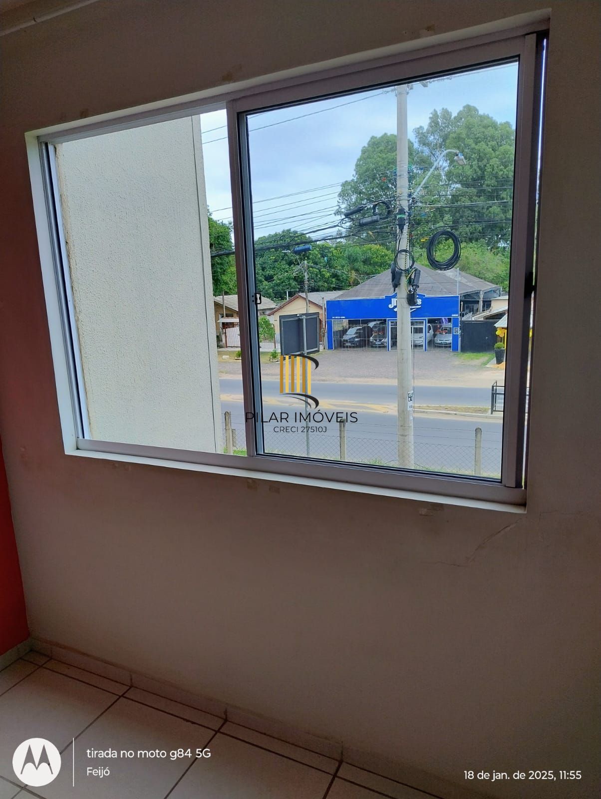 Apartamento com 02 quartos e 01 vaga no Bairro Chapéu do Sol