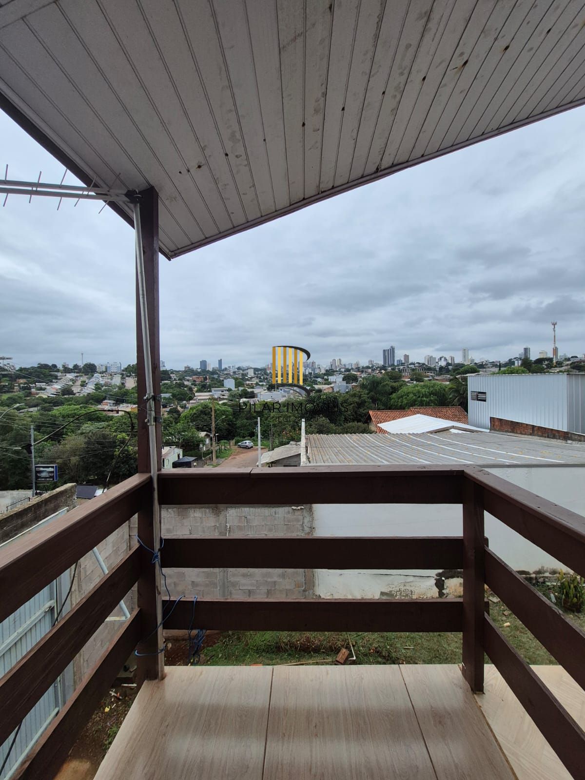 Belíssima casa de 2 dormitórios com um amplo pátio na cidade de Passo Fundo