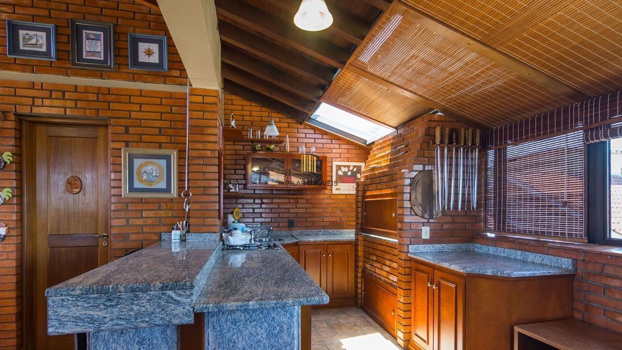 Casa Condominio para Venda - 359.27m², 3 dormitórios, sendo 1 suites, 4 vagas - Cristal