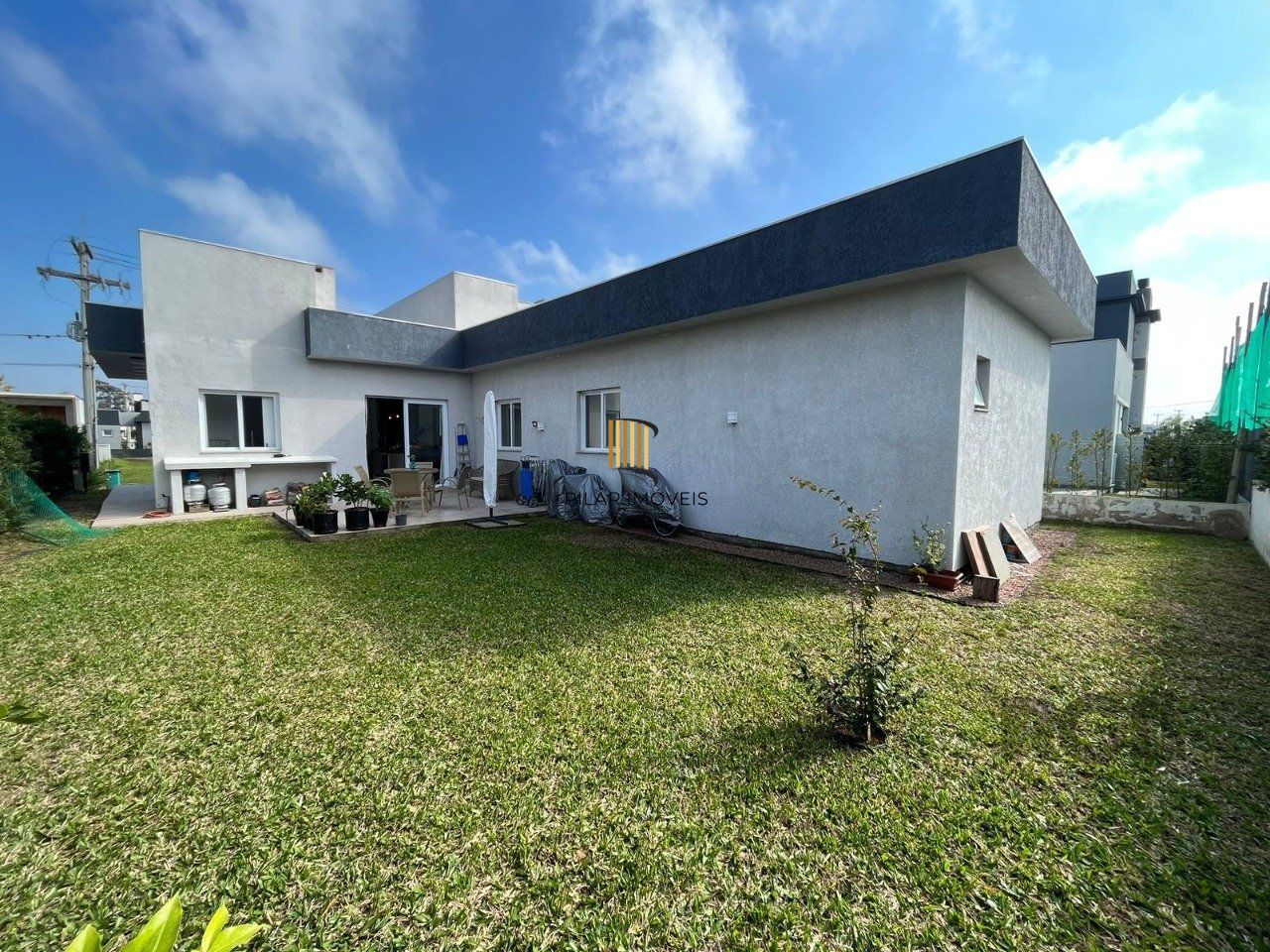 LINDA CASA 3 QUARTOS À VENDA CONDOMÍNIO DUBAI CAPÃO DA CANOA