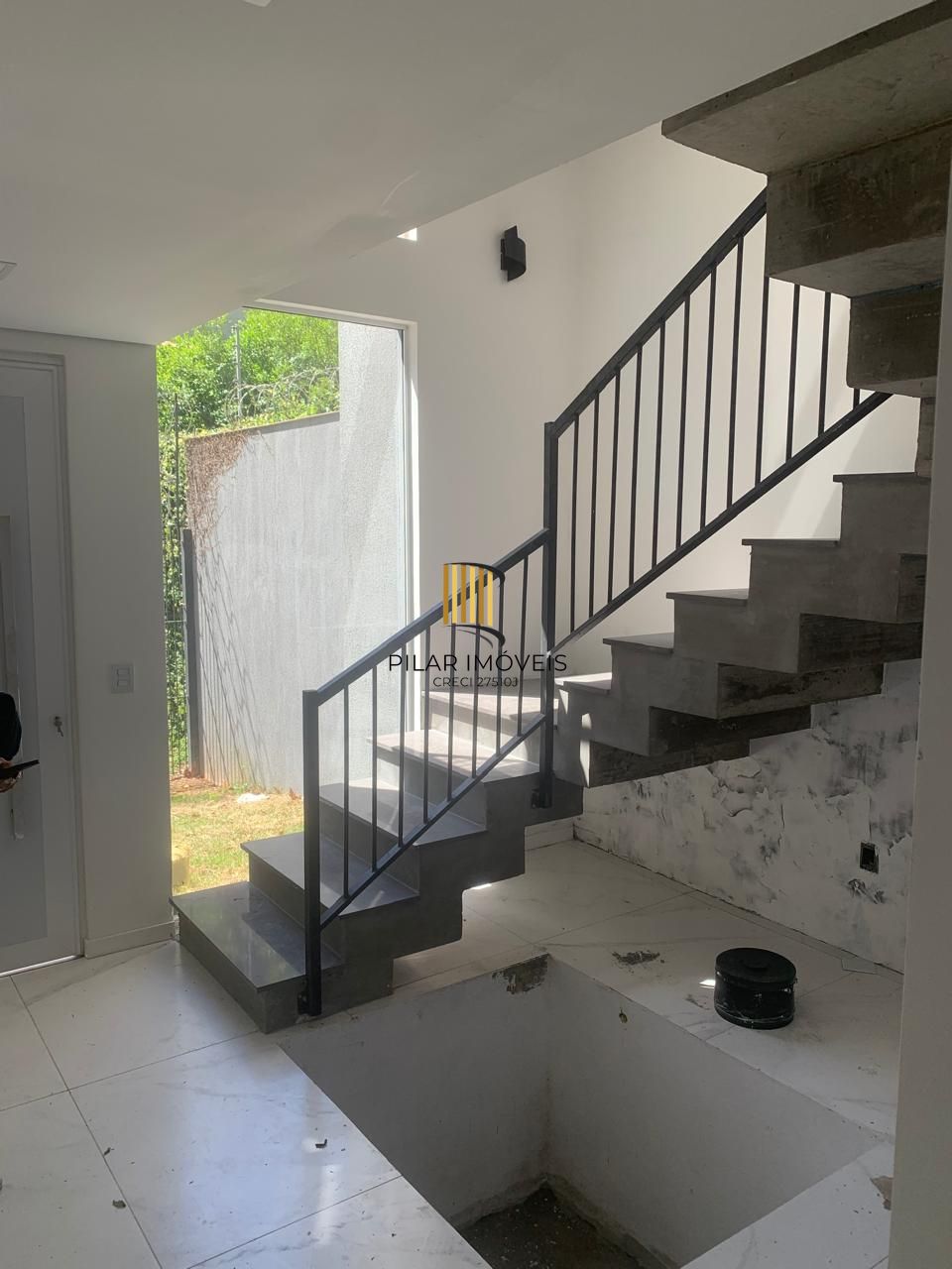 Casa com 3 dormitórios e suíte à Venda no Bairro Medianeira - Porto Alegre/RS