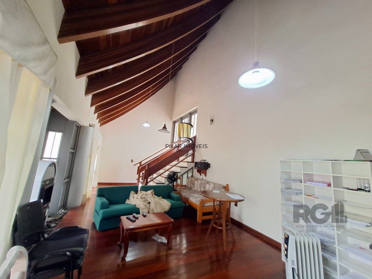 Casa com 537,00 m² com 04 dormitórios no Bairro Tristeza