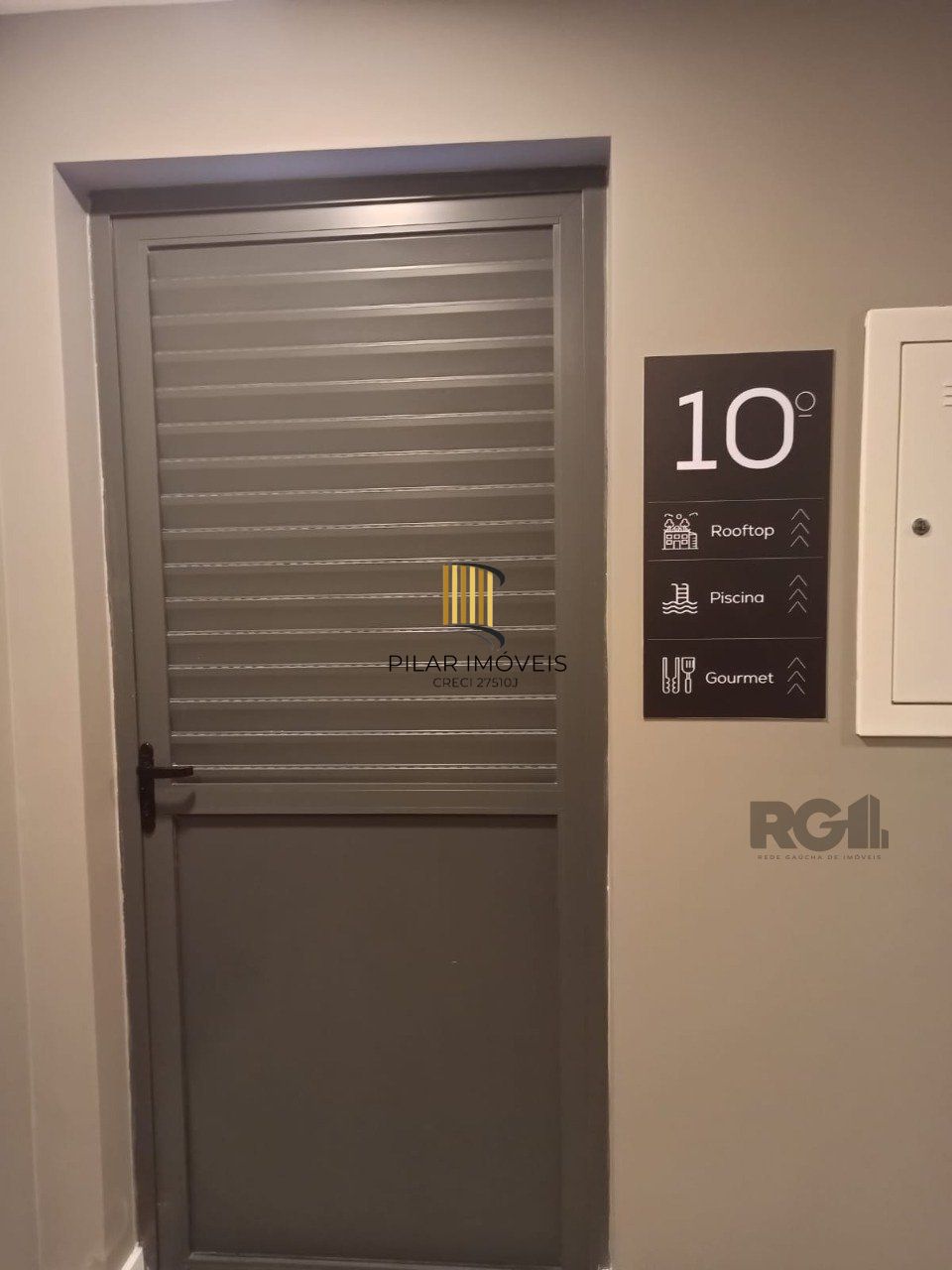 Grande OPORTUNIDADE!! Lindo Apartamento, com amplo Garden privado!!! Sua localização privilegiada, é com certeza um diferencial de destaque deste imóvel