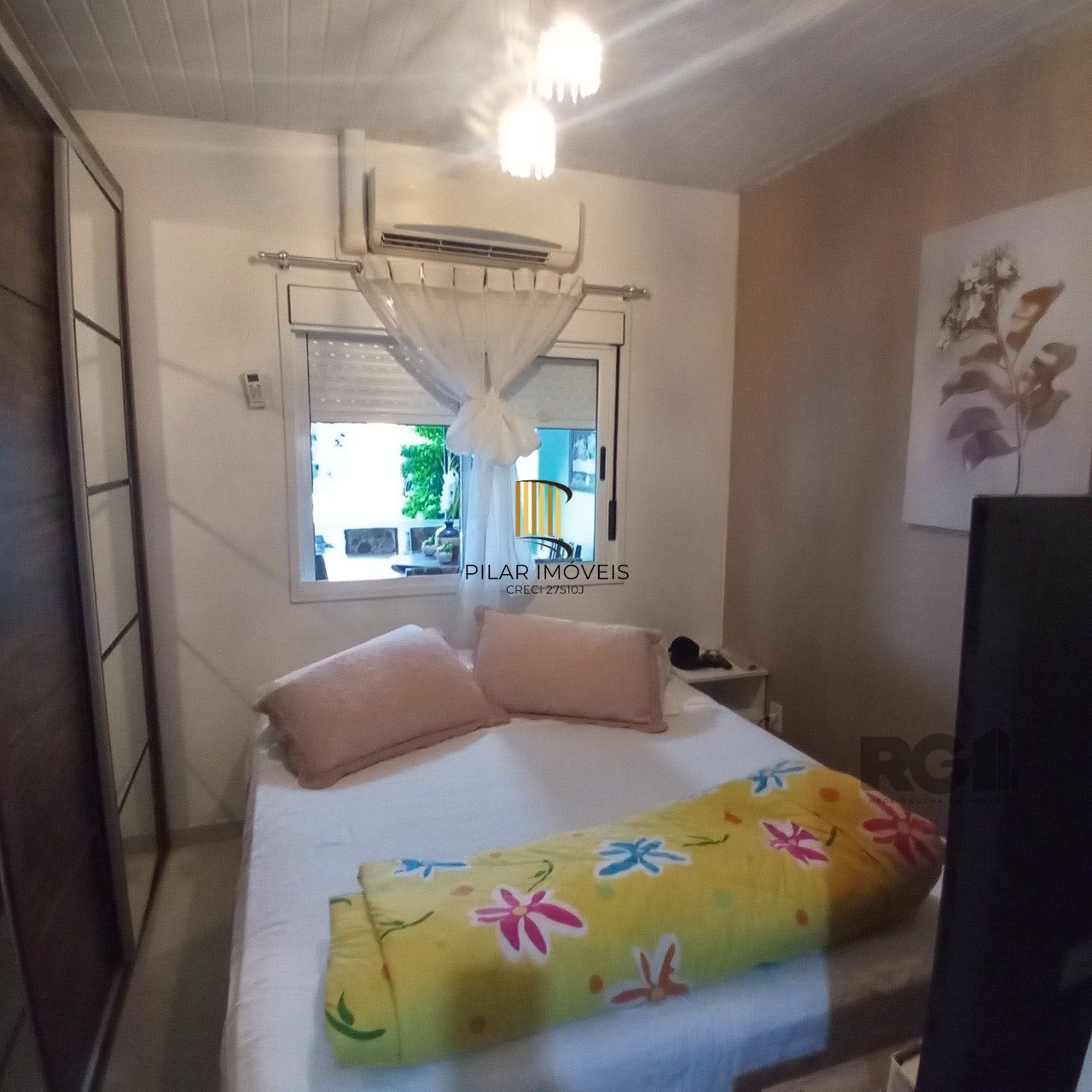Casa para Venda - 97,95m², 4 dormitórios, 1 vagas - Hípica, Porto Alegre