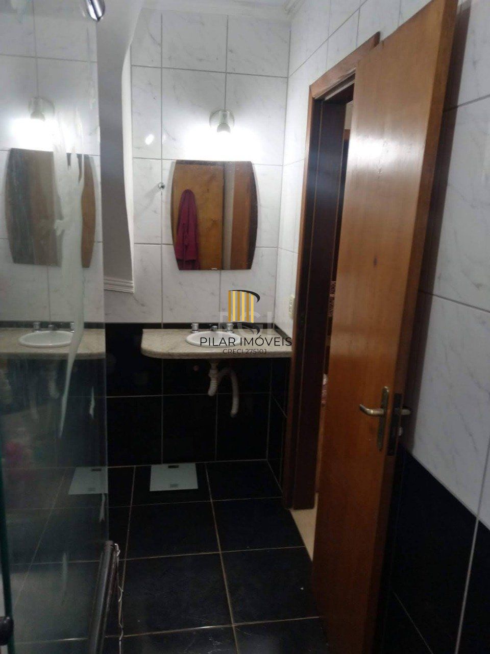 Casa, 2 dormitórios, 2 banheiros, 2 vagas de garagem, no bairro Aberta dos Morros, Porto Alegre/RS