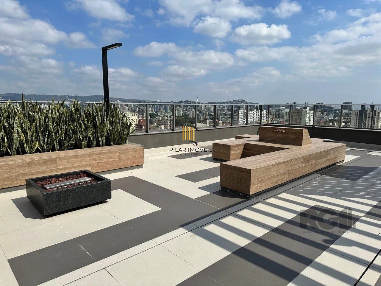 Apartamento Studio, mobiliado, com vaga para carro, 26,75m², na Cidade Baixa - Porto Alegre/RS