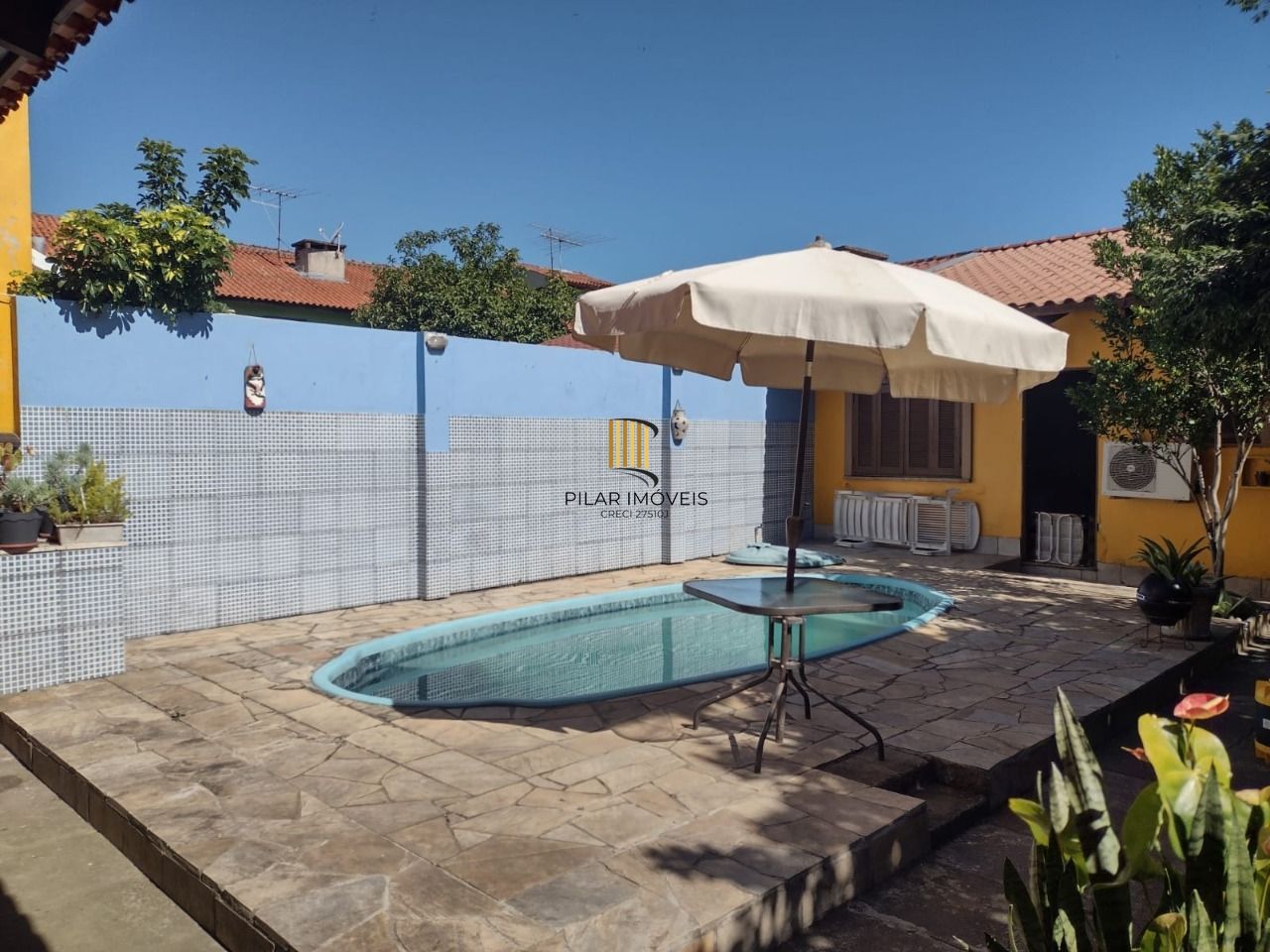 Casa para Venda - 693.6m², 5 dormitórios, sendo 3 suites, 4 vagas - Hípica