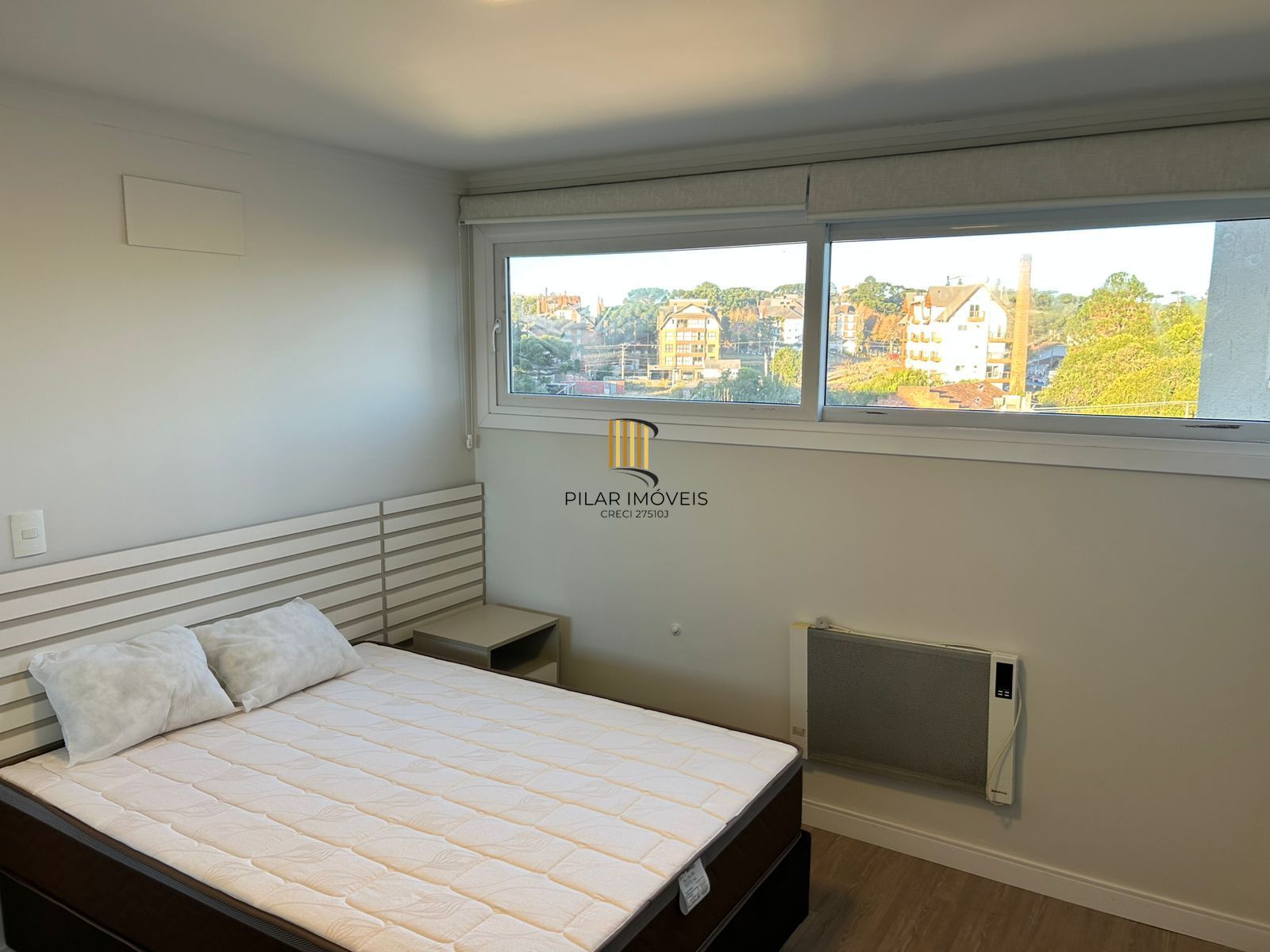 Lindo Apto mobiliado 2 dorm suíte box duplo na rua coberta no coração de Canela
