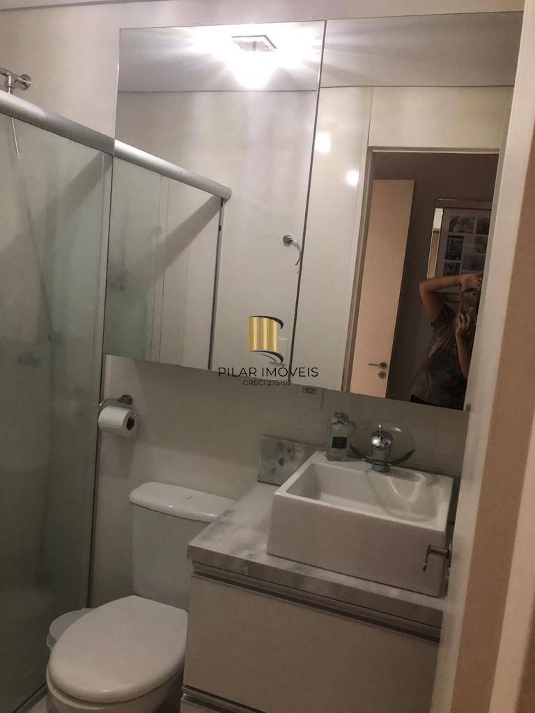 Apartamento com 03 quartos e 01 vaga  Bairro Camaquã