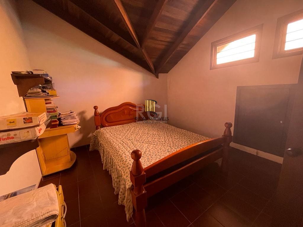 Casa para Venda - 400m², 5 dormitórios, sendo 3 suites, 4 vagas - Ipanema PORTO ALEGRE /RS