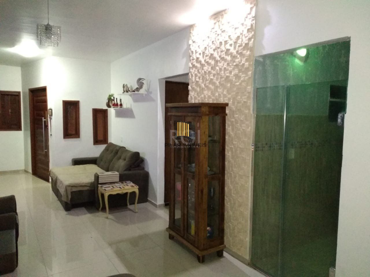 Casa com 2 quartos, 2 vagas de garagem, no bairro Aberta dos Morros, Porto Alegre/RS