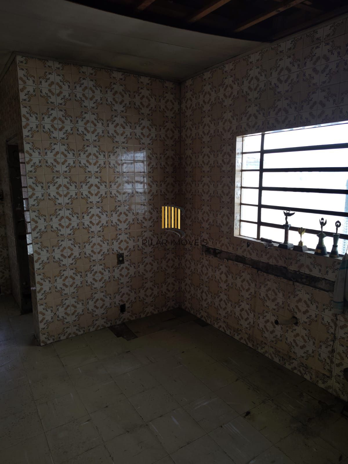 Casa com 03 quartos no Bairro São Pedro em Porto Alegre
