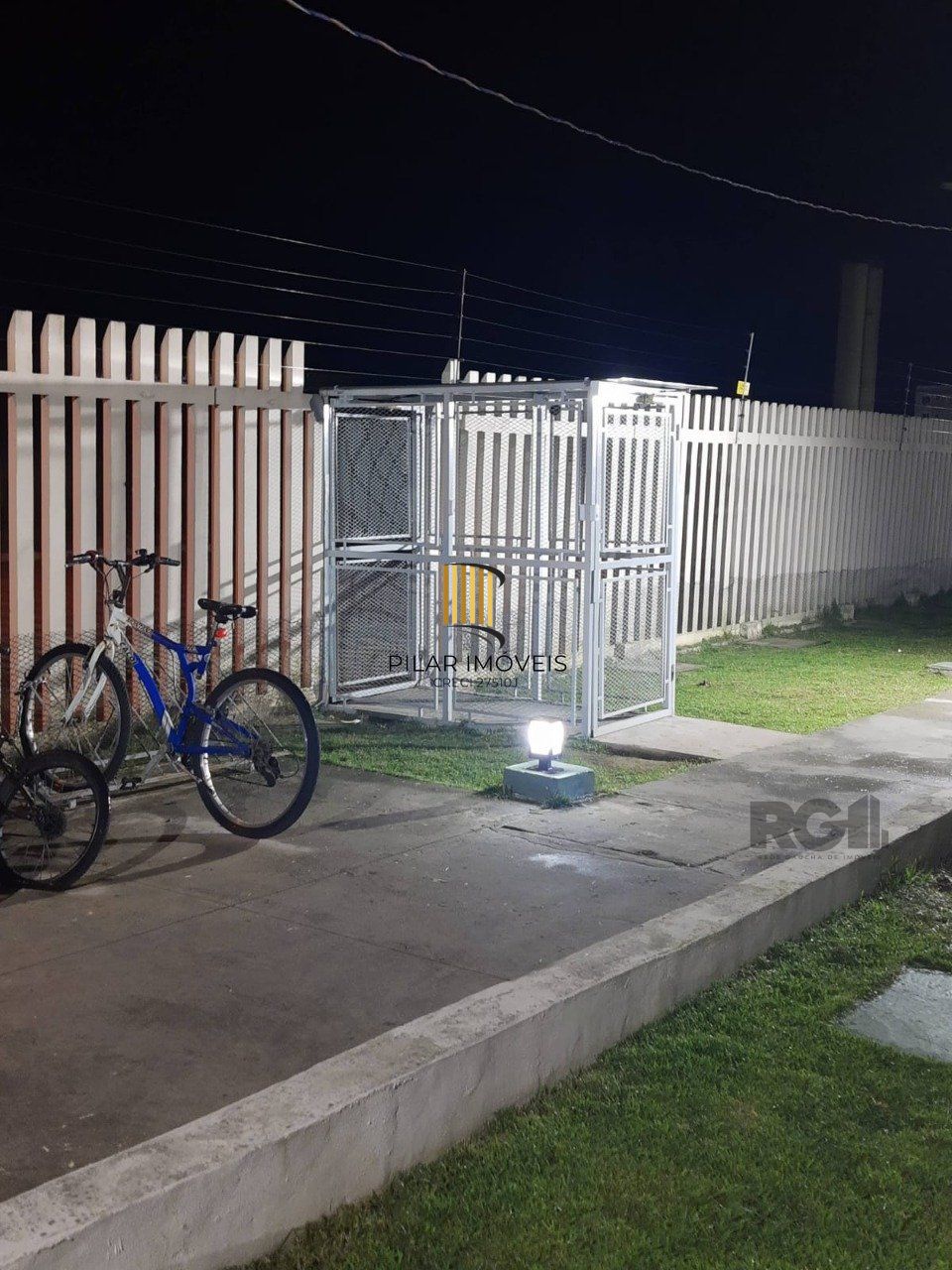 Apartamento 2 dormitórios no bairro Restinga
