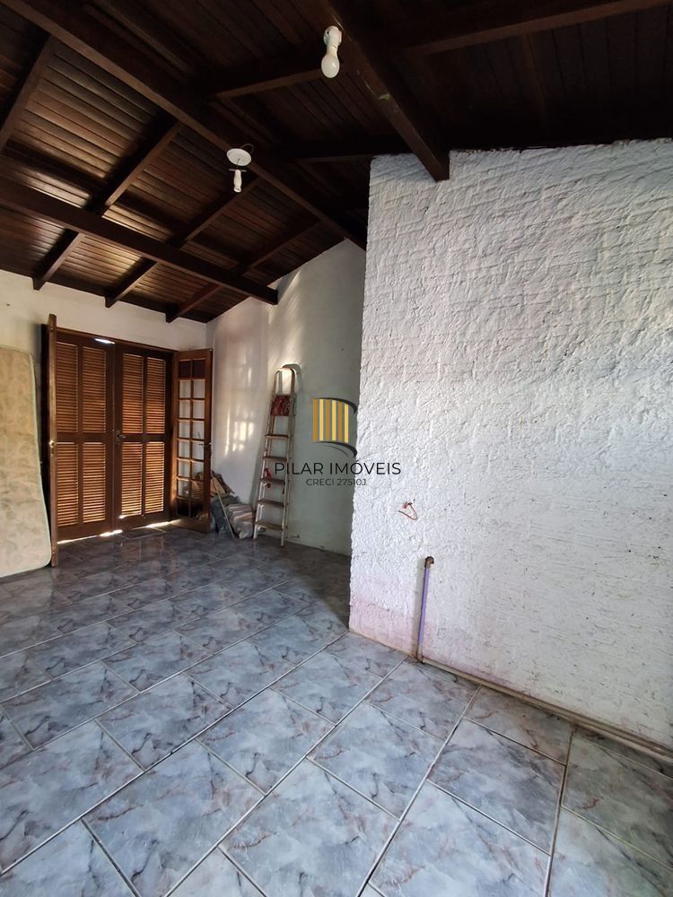 Oportunidade Única em Nova Tramandaí – Casa com 2 Dormitórios + 2 Kitnets nos Fundos!