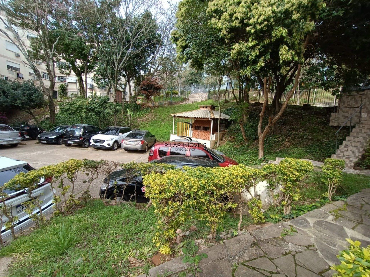 Apartamento para Venda - 33.3m², 1 dormitório, 1 vaga - Santo Antonio, Porto Alegre