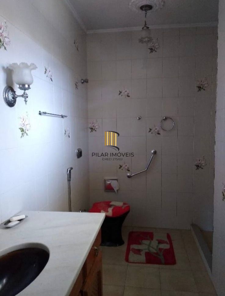 Casa Ampla no Jardim Carvalho com 4 dormitórios