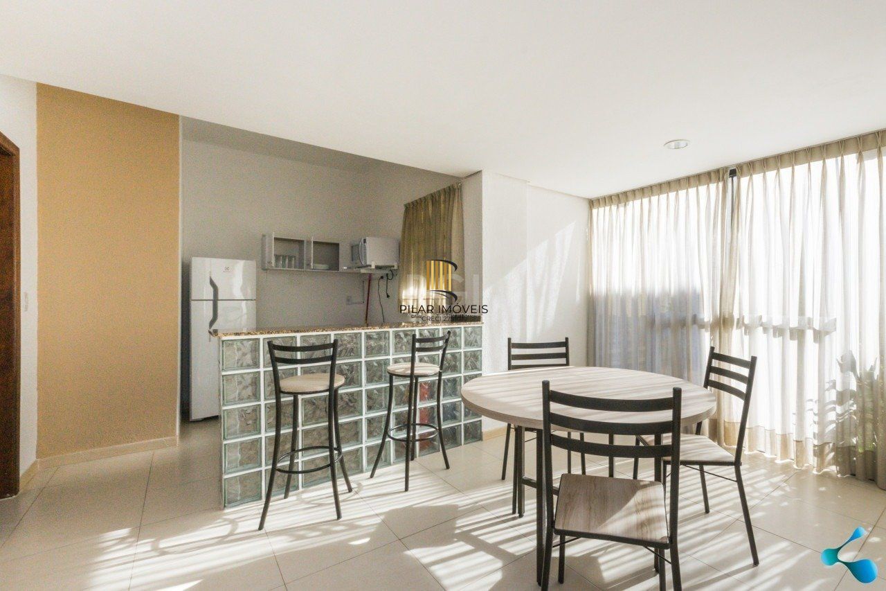 Apartamento 02 dormitórios No Bairro Tristeza em Porto Alegre/RS