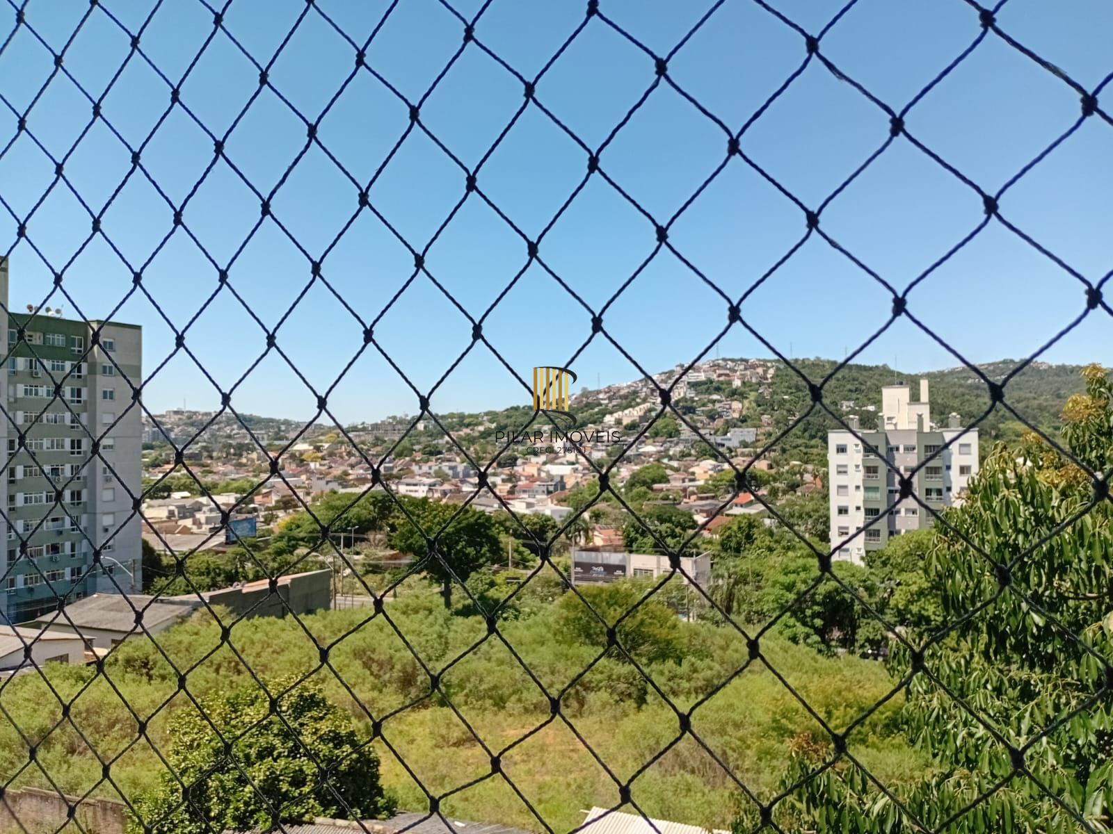 Apartamento de 1 quarto semimobiliado no bairro Tristeza em Porto Alegre.