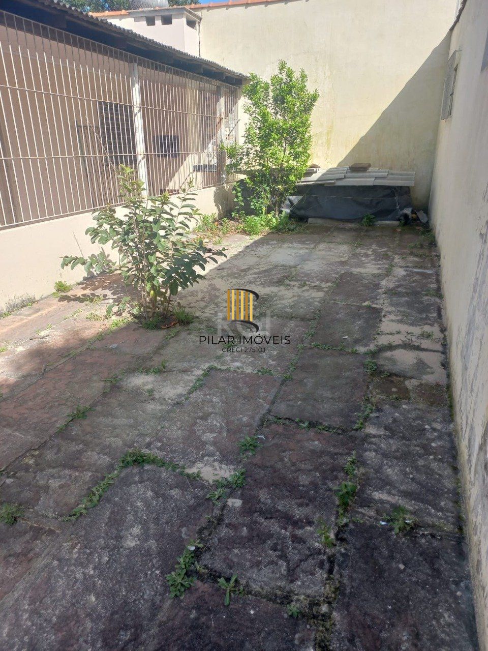 Duas casas no mesmo terreno no bairro Rubem Berta