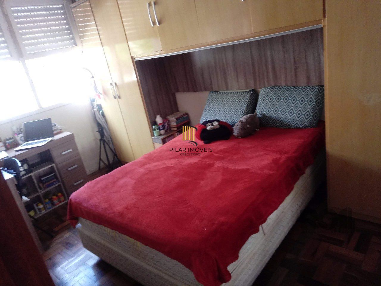 APARTAMENTO COM DOIS QUARTOS NO BAIRRO CAMAQUÃ