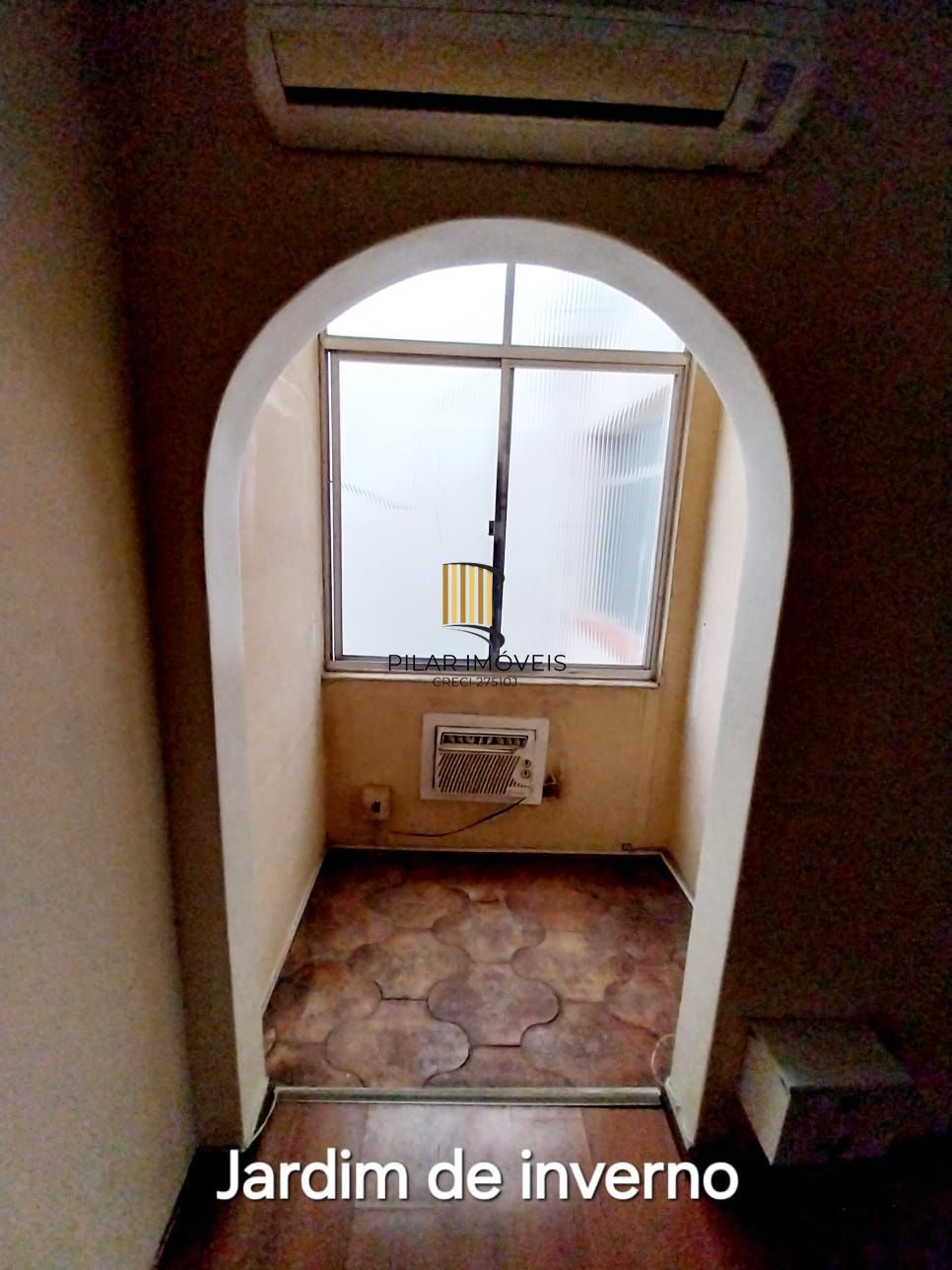 Apartamento com 03 quartos e 02 banheiros no Bairro Petrópolis