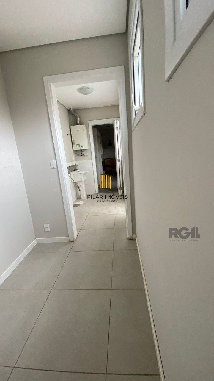 CASA 3 DORMITÓRIOS 1 SUíTE, VAGA DE GARAGEM BAIRRO HÍPICA PORTO ALEGRE RS