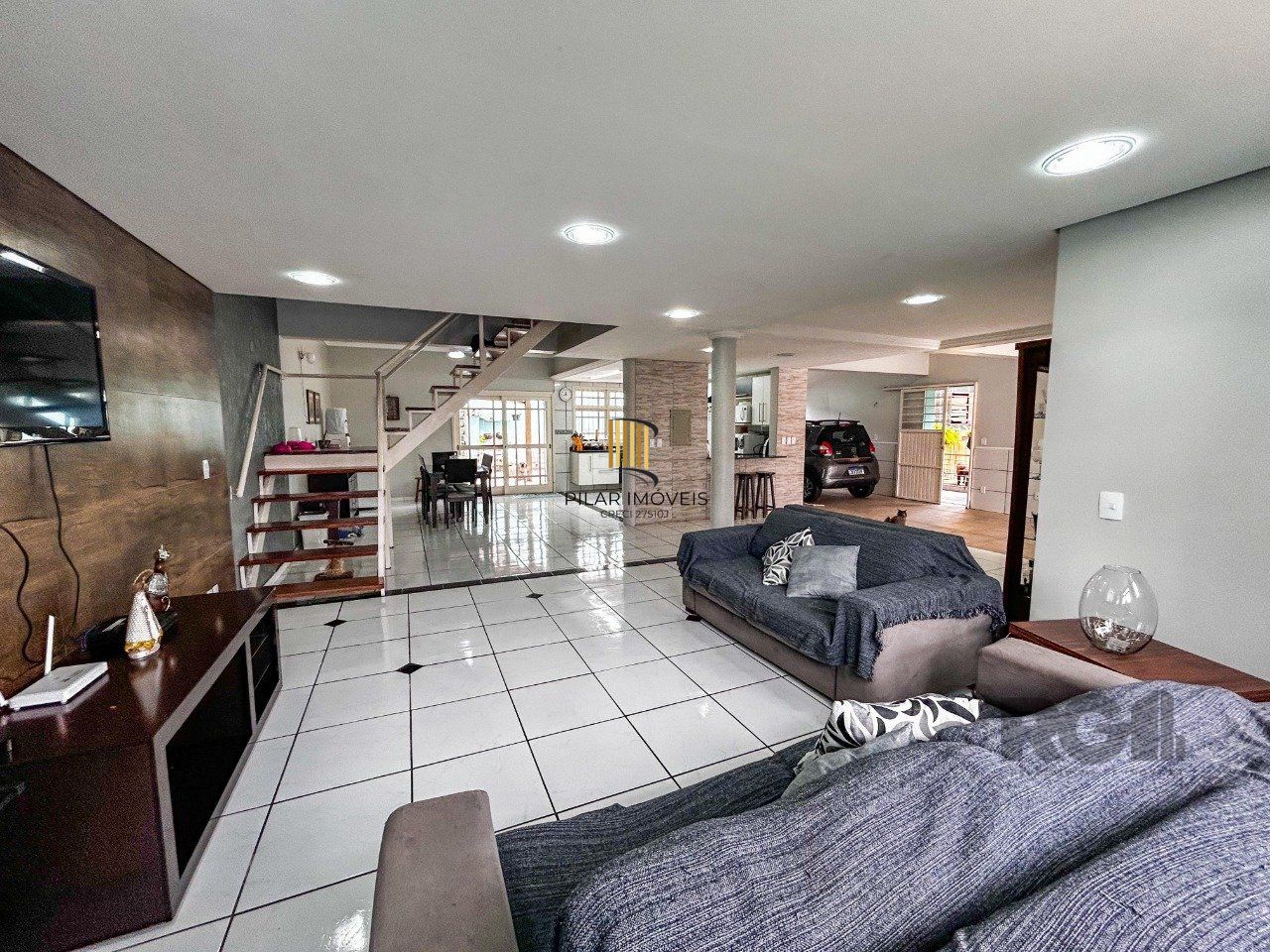 Casa 4 dormitórios no bairro Vila Nova