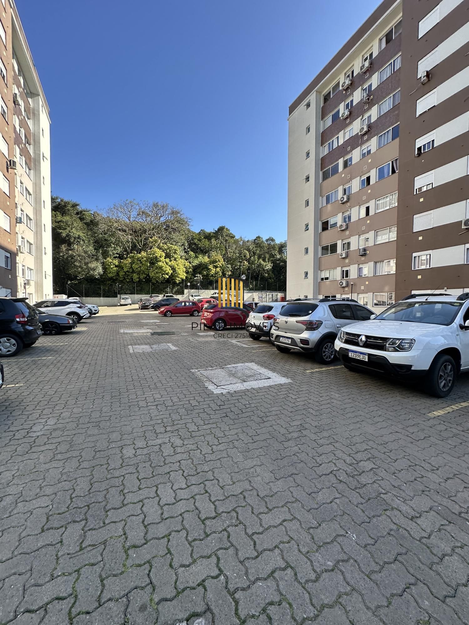 APARTAMENTO COM 2 QUARTOS VAGA ESCRITURADA E ELEVADOR, BAIRRO VILA NOVA, Poa-RS