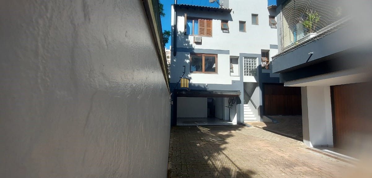 Casa de Condomínio 3 dormitórios no bairro Tristeza