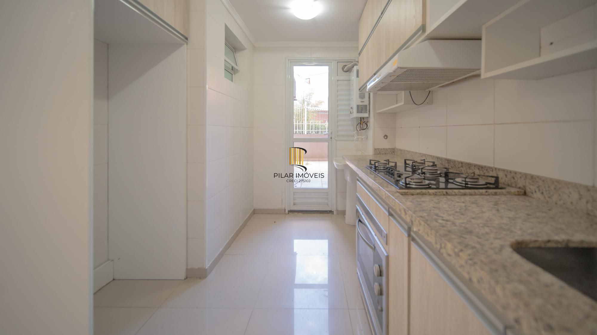 Apartamento Garden com 3 quartos e 107m² à venda em Teresópolis, Porto Alegre.