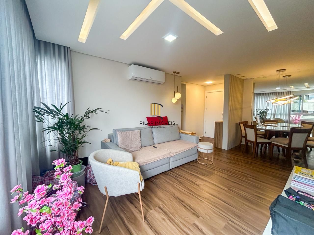 Impecável apartamento 03 dormitórios, 01 suíte - 87m² privativos, condomínio completa infra no Bairro Santa Tereza - Vaga dupla coberta.