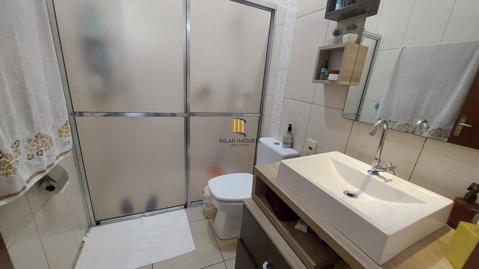 CASA NO LAGOS DE NOVA IPANEMA - 2 QUARTOS E ATELIER NO PISO SUPERIOR
