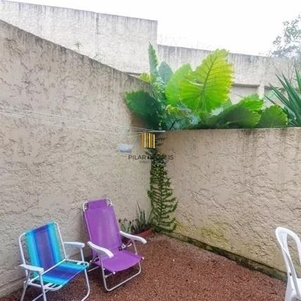 Casa em condominio com 2 vagas