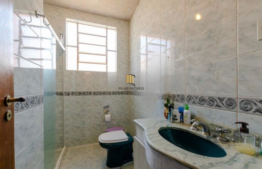 Casa 6 dormitórios no bairro Vila Conceição