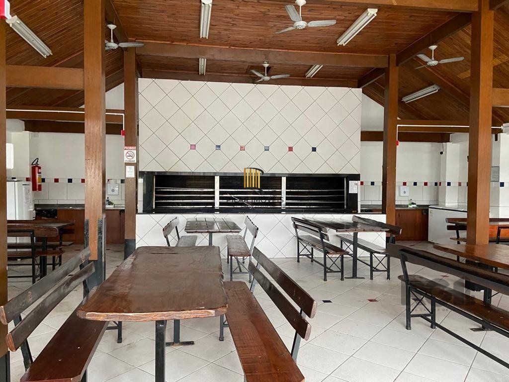 Apartamento 2 dormitórios no bairro Cavalhada