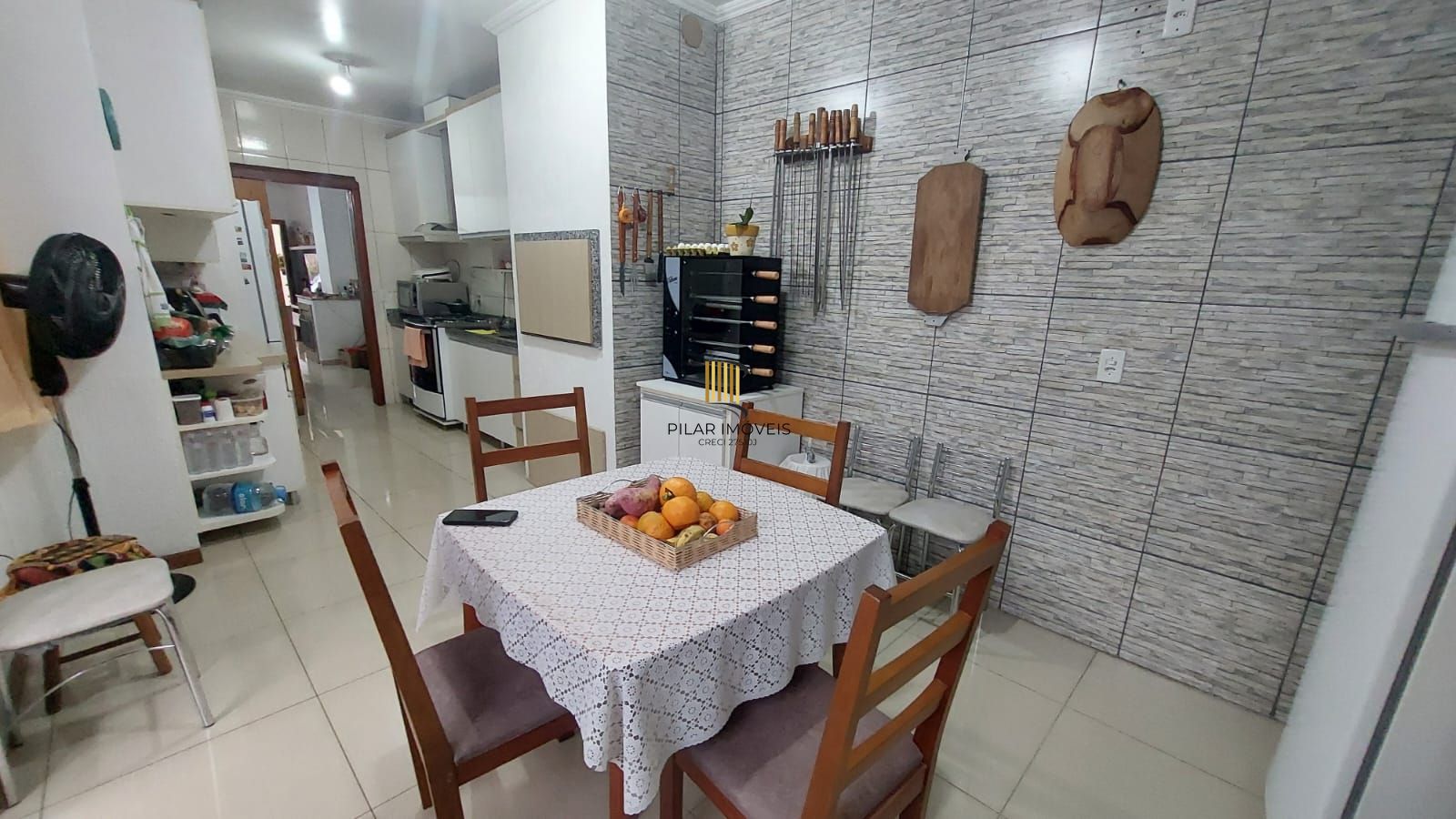 CASA NO LAGOS DE NOVA IPANEMA - 2 QUARTOS E ATELIER NO PISO SUPERIOR