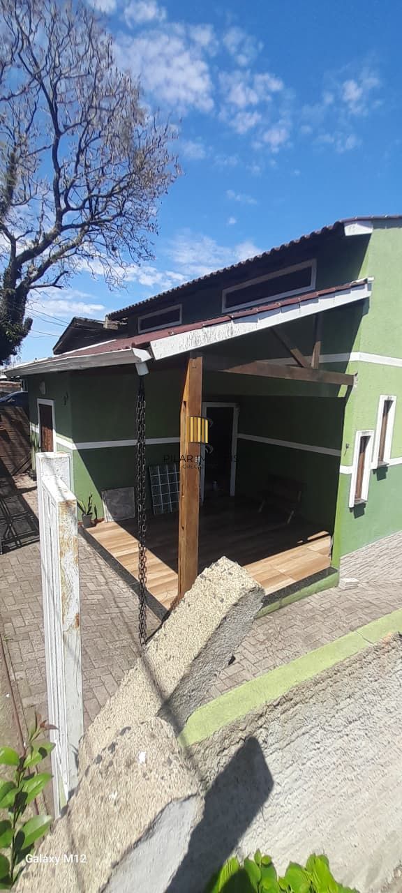 Casa com 02 quartos e 01 vaga no Bairro Cavalhada