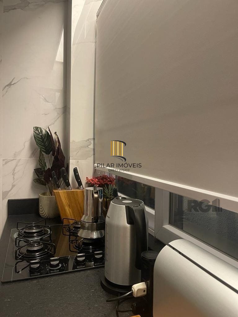 Apartamento a venda 2 dormitórios e uma suíte no bairro Rio Branco em Porto Alegre