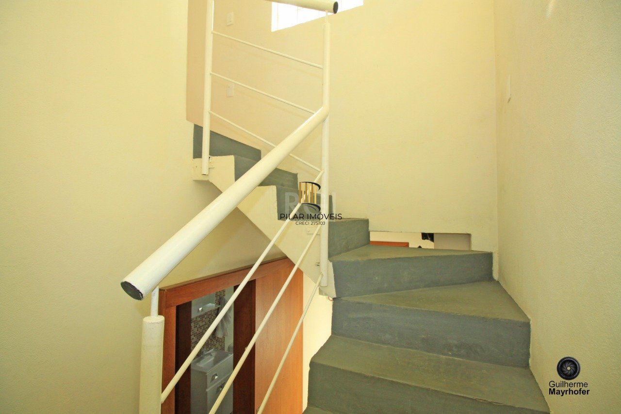 Casa para Venda - 328.5m², 3 dormitórios, sendo 1 suites, 3 vagas - Cavalhada, Porto Alegre
