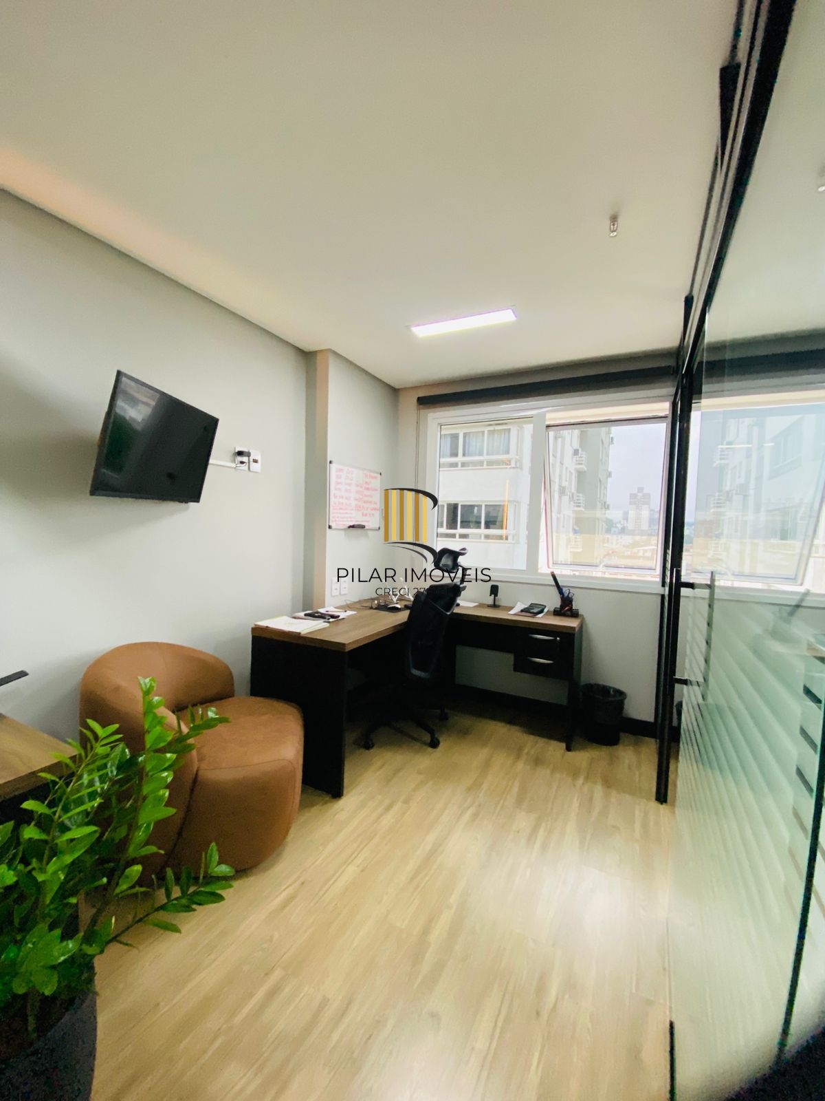 Sala comercial no Hom Lindoia